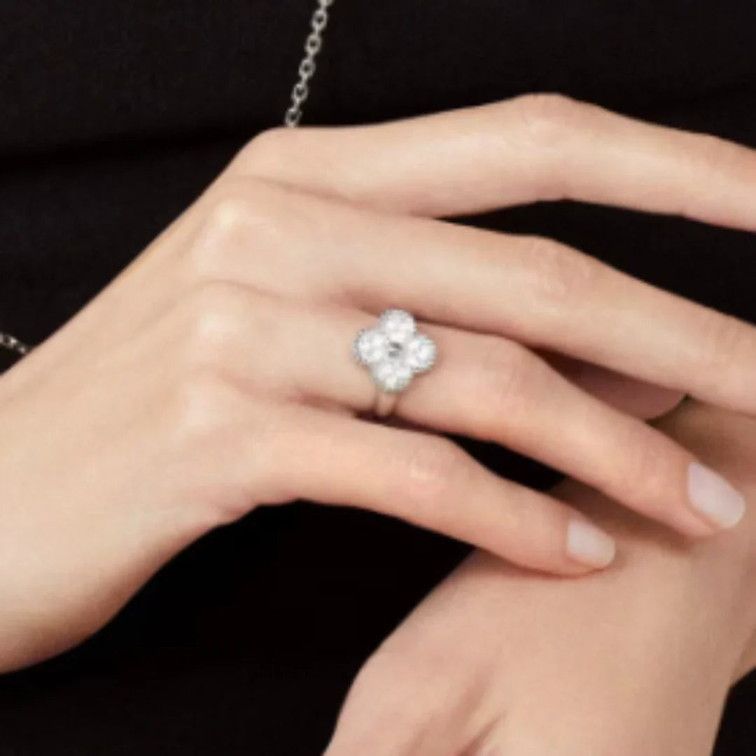 Amber Ring - Diamond / Gold