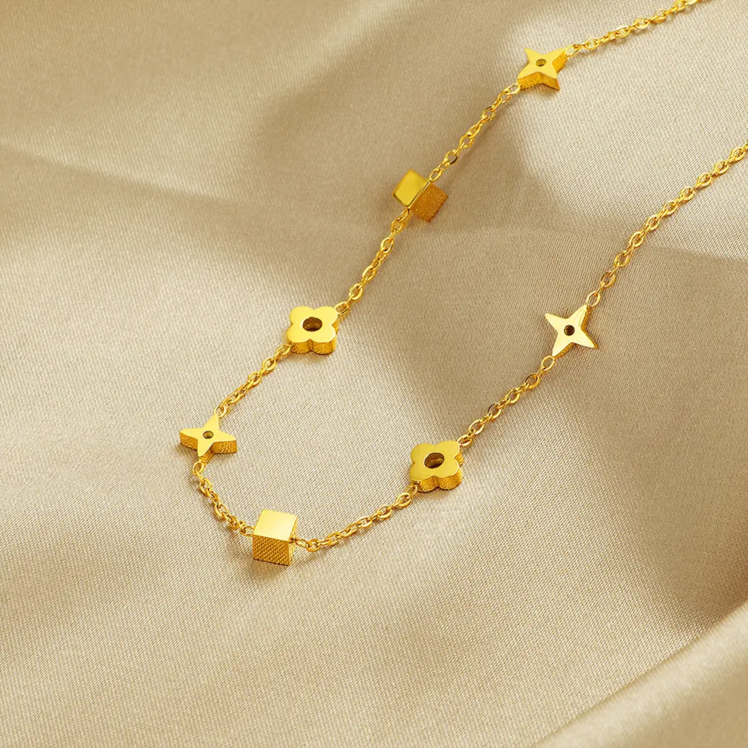 Clover Diamond Bracelet