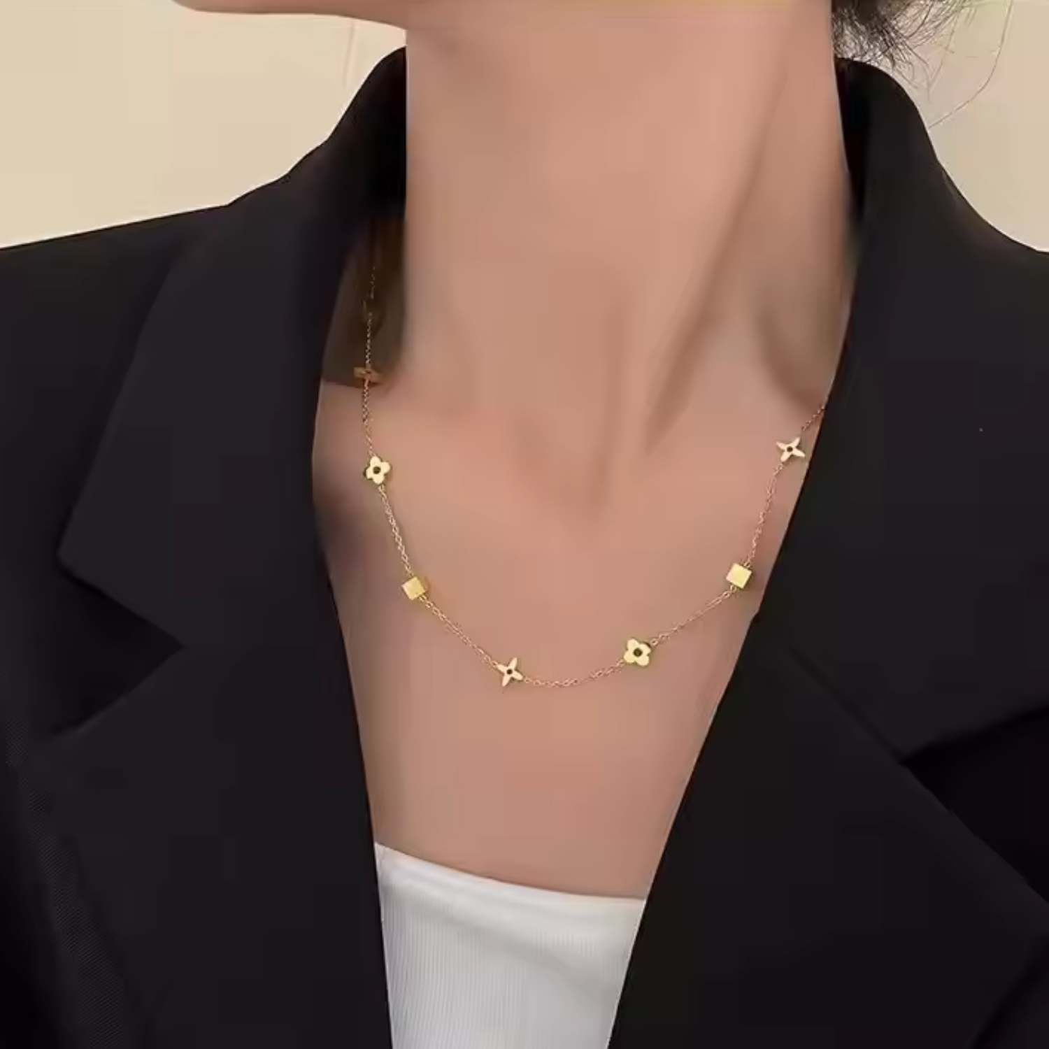 Clover Full Necklace