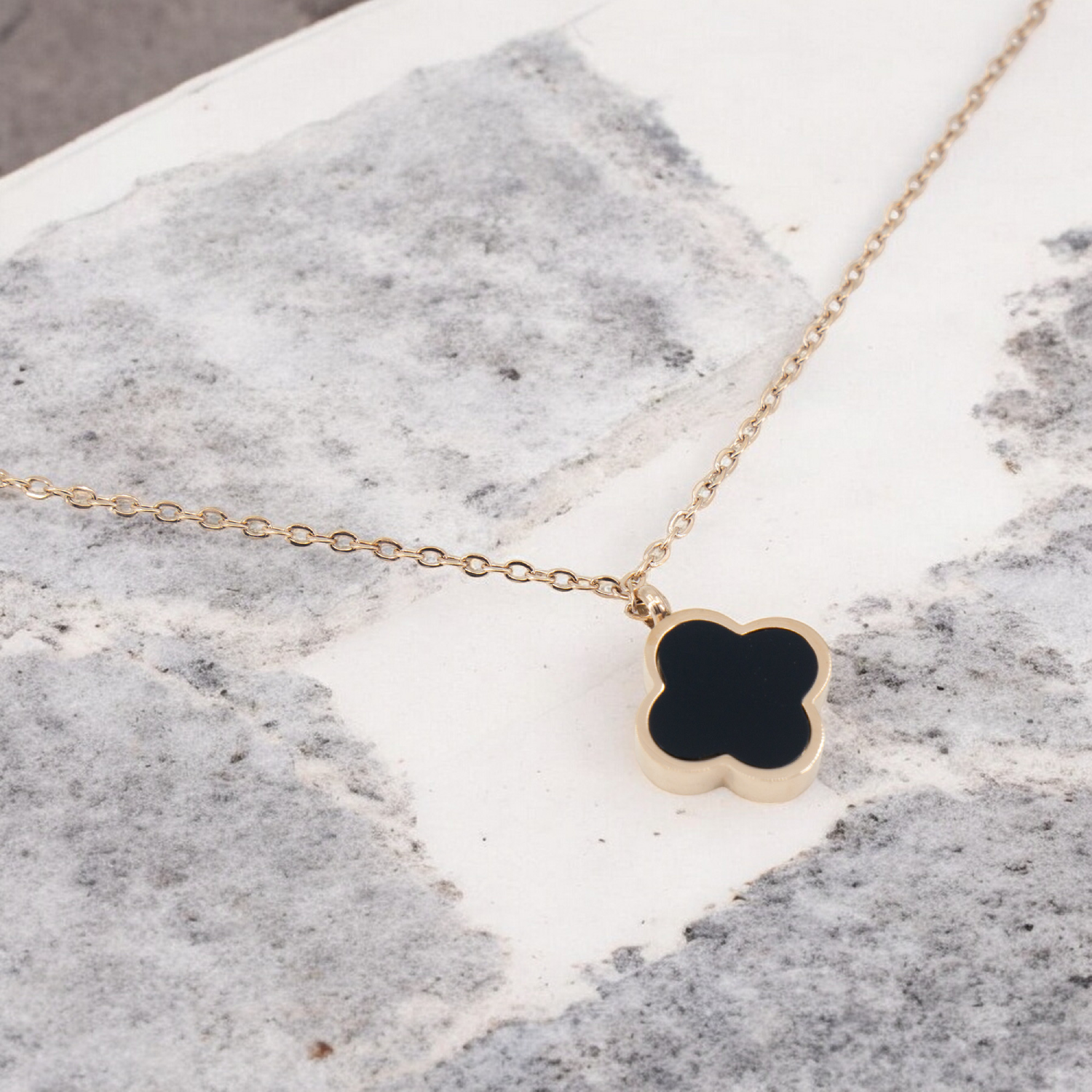 Clover necklace
