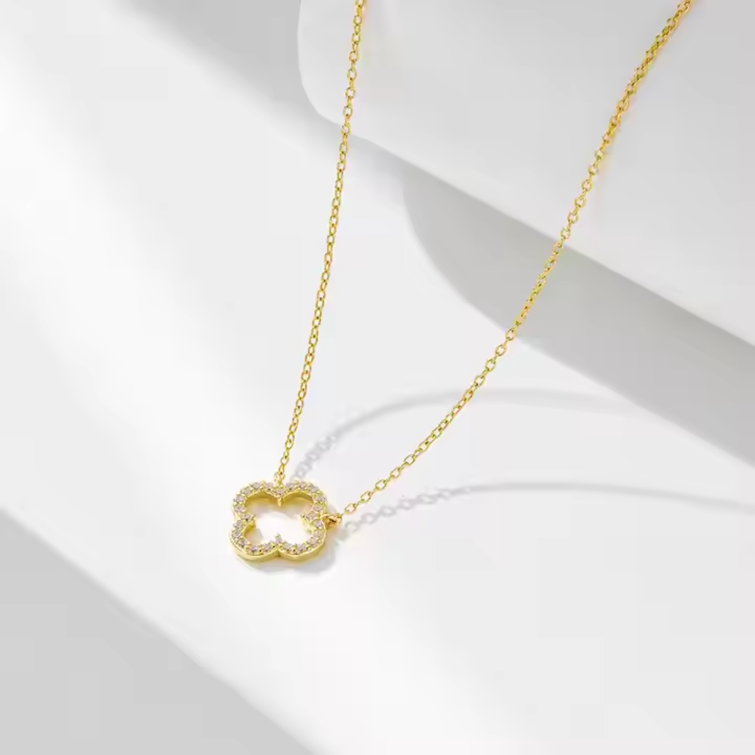 Clover Diamond Necklace