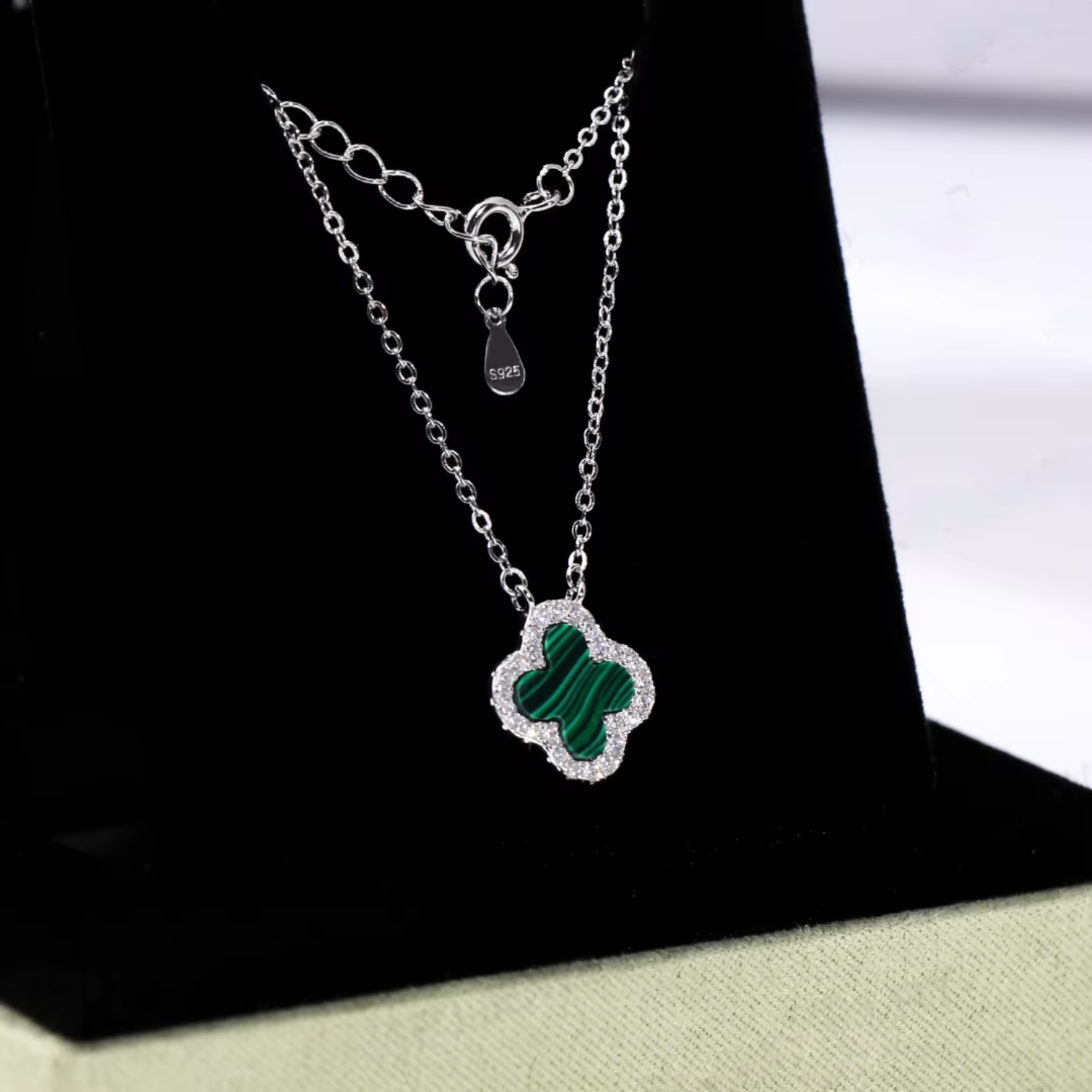 Clover Diamond Necklace