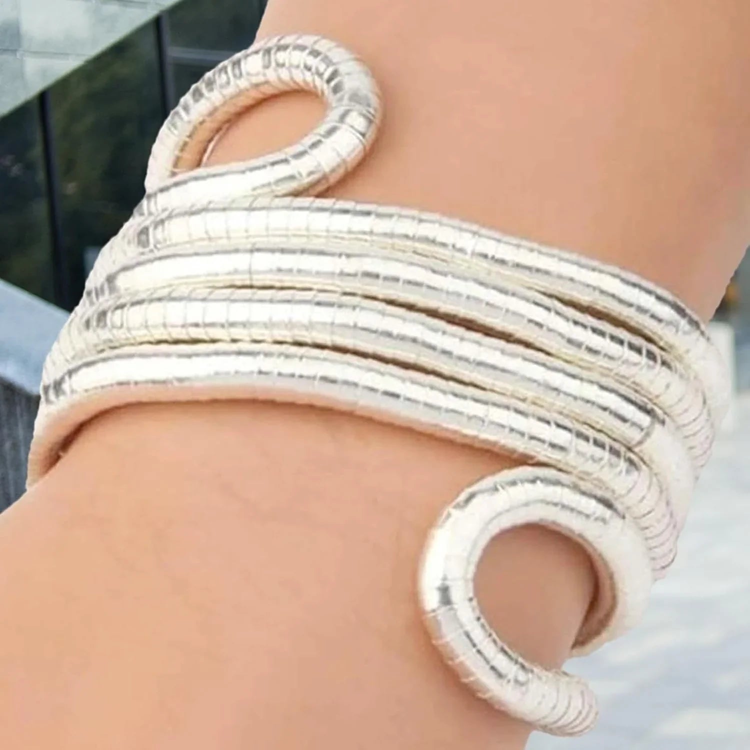 Flexible snake chain