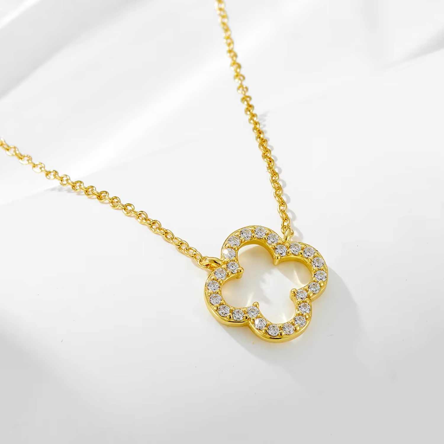 Clover Diamond Necklace