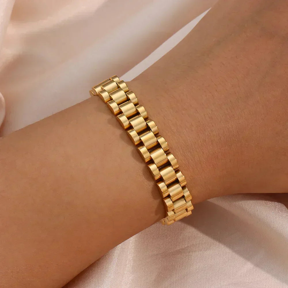 Gold bracelet